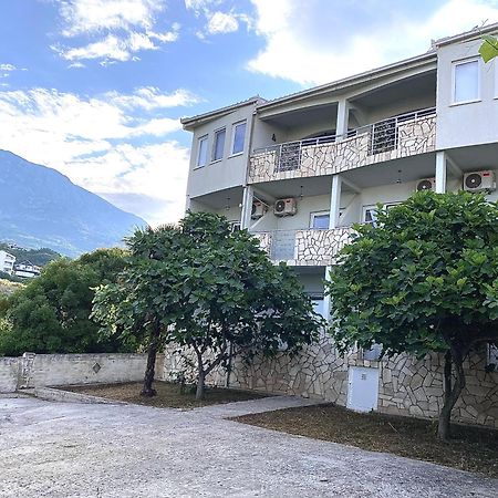 Apartments Vila Kurtagic Dobra Voda Exterior photo